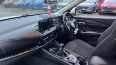 Nissan Qashqai 1.3 DiG-T MH N-Connecta 5dr Petrol Hatchback